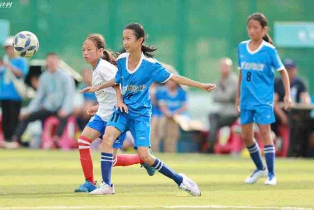 为国足助威！赵继伟现场观看国足vs泰国比赛