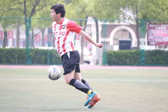 俱乐部杯-特莱斯24分北控胜江苏 陈国豪10分